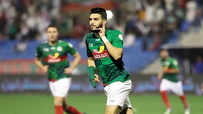 مدرب الاتفاق يجهز "أزارو" بتدريبات خاصة لمواجهة الشباب