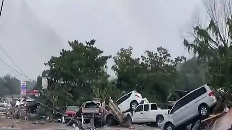 بالفيديو.. إجلاء 35 طالب وطالبة و 3 عوائل سعودية إلى نيويورك بسبب إعصار هنري