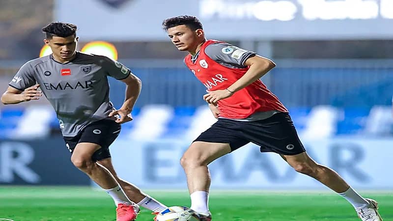 الهلال يواصل تدريباته الاعتيادية تأهبا لاستئناف منافسات الموسم "صور"