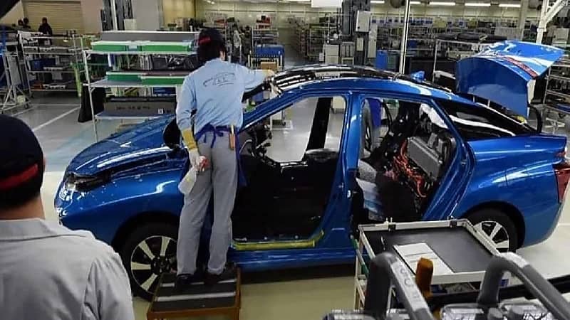 انتحار موظف بسبب شركة "تويوتا" اليابانية.. وأسرته تطالب بمليون دولار تعويض