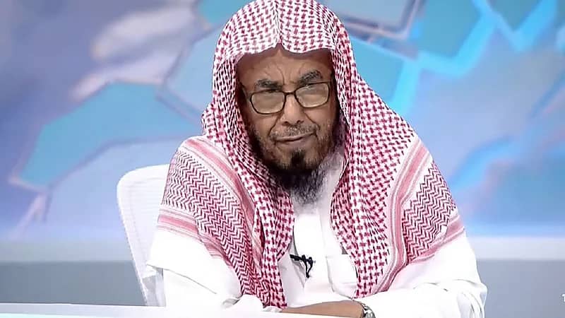 بالفيديو.."المطلق" يوضح مدى صحة الصلاة حال إصابة الفرد بسعال طويل