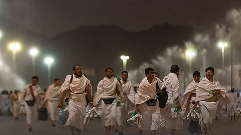 "الحجّ والعُمرة" تُعلن نجّاح خطة تفويج الحجاج من عرفات إلى مزدلفة