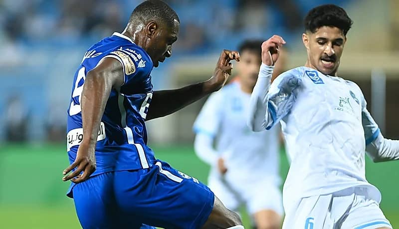 بالفيديو .. مهاجم الهلال يعتذر للجماهير بعد إهداره ركلة جزاء