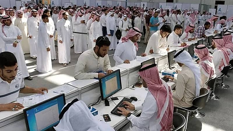 الخدمات الطبية بوزارة الداخلية تحدد موعد التقدم لبرامج الابتعاث للجنسين