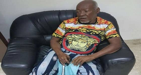 القبض علي وافد يمني مخالف لنظام الإقامة ظهر في مقطع فيديو