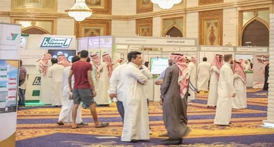 سوق العمل يستقبل 5 آلاف شابة وفتاة بعد تأهليهم في طموح