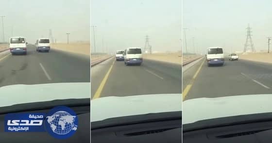 بالفيديو.. سباق جنوني بين حافلتين لطالبات جامعة الأمير سطام