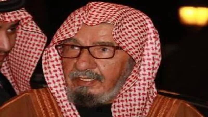 "سعود الشثري" يرثي والده بقصيدة مؤثرة