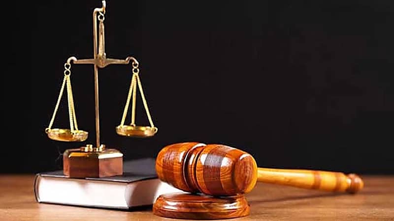 فتاة تقاضي والدها لإلزامه بدفع مصروفات جهاز زواجها