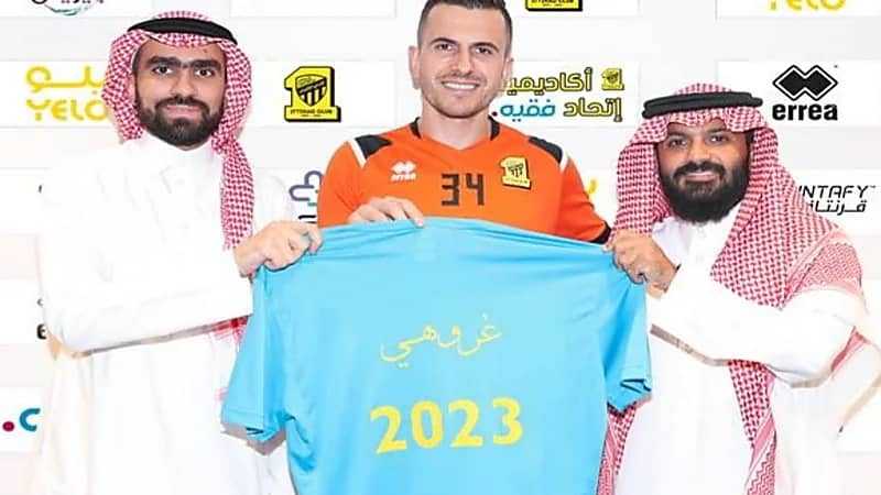 تجديد عقد حارس مرمى الاتحاد "غروهي" لمدة عام إضافي 