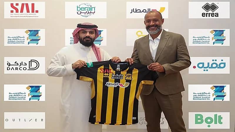 سانتو يطلب 3 لاعبين من الاتحاد لتدعيم الفريق 