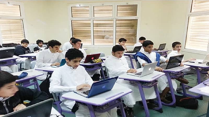 بالفيديو . أسباب ارتفاع الرسوم الدراسية بالمدارس الأهلية