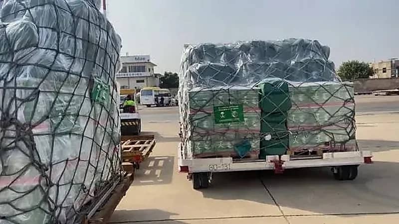 "سلمان للإغاثة": تبرعات الحملة الوطنية لإغاثة باكستان تصل للمحتاجين في نفس اليوم