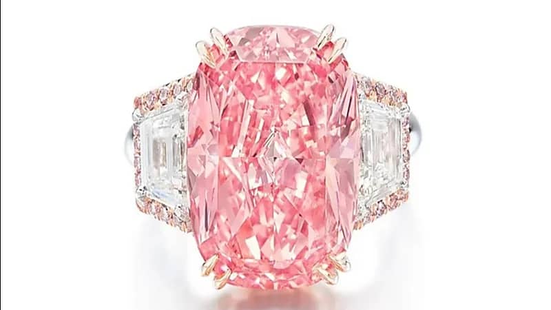 57.7 مليون دولار سعر ماسة وردية في هونغ كونغ