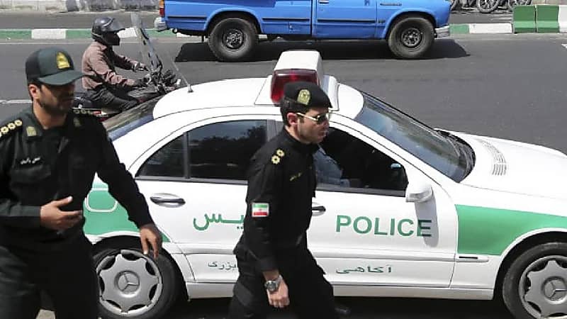 بريطانيا تصدر عقوبات ضد "شرطة الأخلاق" الإيرانية