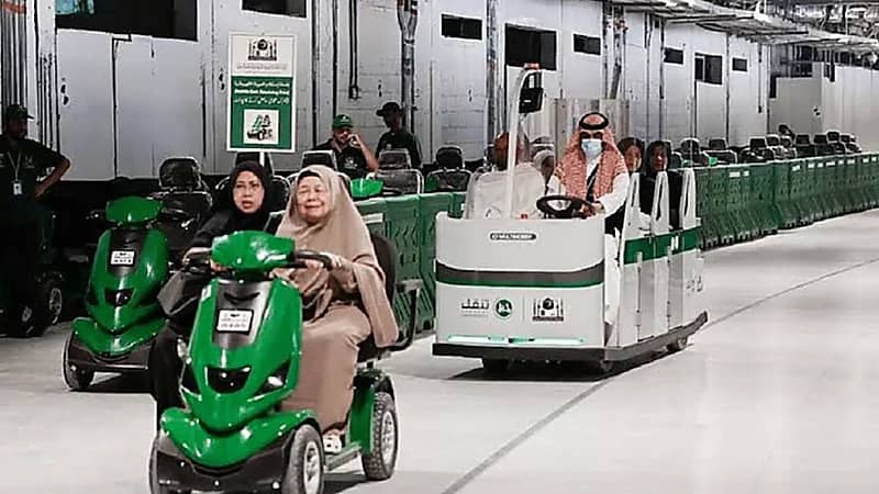استحداث قاطرة كهربائية بالمسجد الحرام لخدمة ضيوف الرحمن