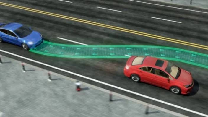 المرور تحذر من ممارسات يجب على السائق تجنبها قبل تجاوز أي مركبة