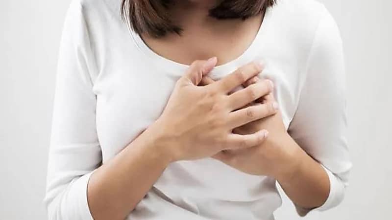 استشاري يكشف 4 حقائق عن هرمون الحليب