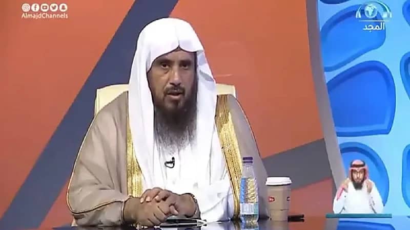 هل يؤجر الإنسان على الوضوء بالماء البارد مع وجود الدافئ؟ الخثلان يوضح