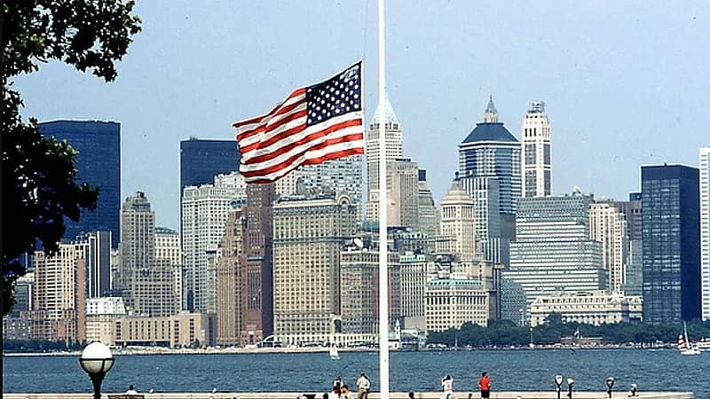 أمريكا تعفي المواطنين من مقابلة تجديد التأشيرة السياحية