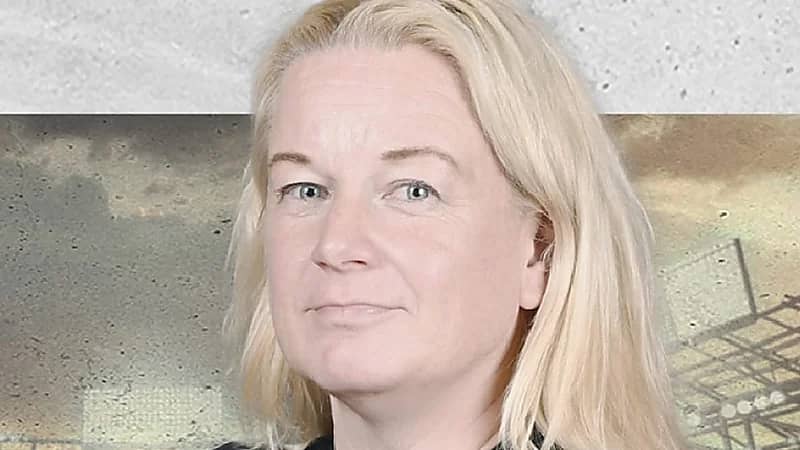 تعيين الفنلندية "روزا لابي" مدربة للمنتخب الوطني للسيدات