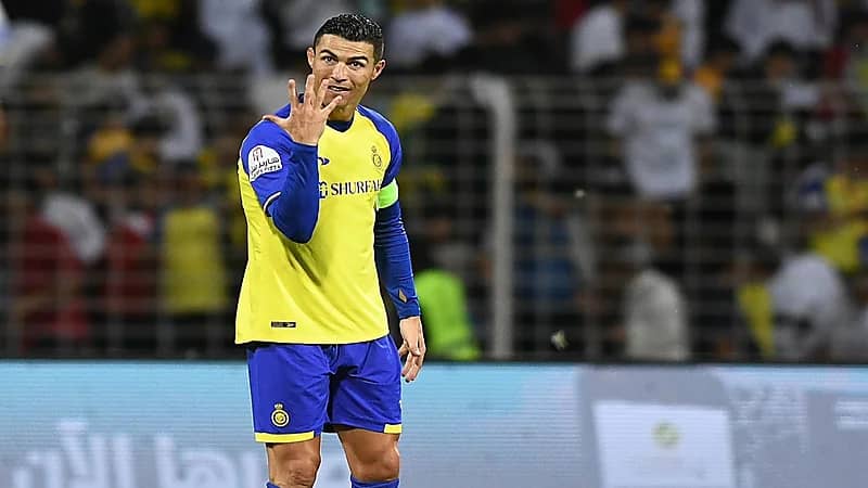 بوروسيا عن عدم التعاقد مع رونالدو : قيمتنا لا تعتمد على زيادة عدد المتابعين