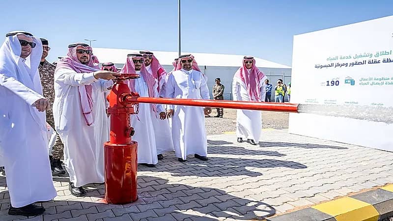 بالصور .. تشغيل خدمات المياه في عقلة الصقور