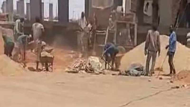 شاهد.. صب خرسانة وسط القصف بين قوات البرهان وحميدتي في السودان 