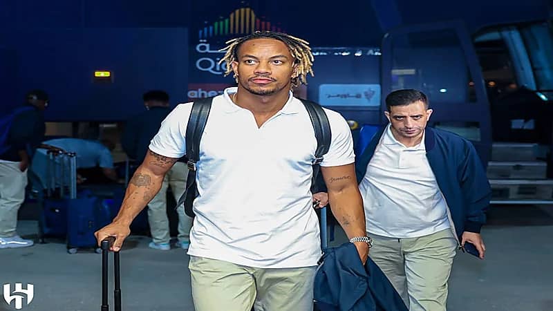 بالصور.. بعثة الهلال تتأهب للمغادرة إلى اليابان استعدادا لخوض مباراة الإياب 