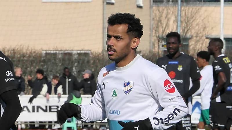 عسيري يشهد خسارة ماريهامن في مستهل رحلته الاحترافية