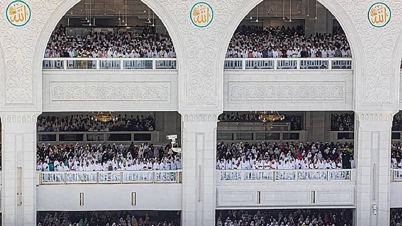 بالفيديو .. أبرز ما يميز الرواق السعودي بالمسجد الحرام