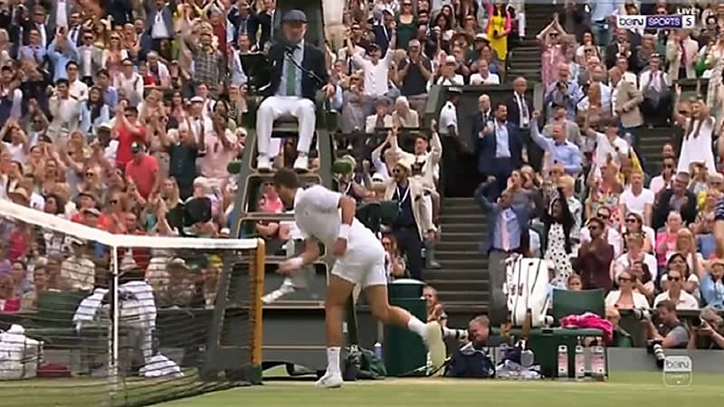 ديوكوفيتش يحطم مضرب بنهائي ويمبلدون.. فيديو