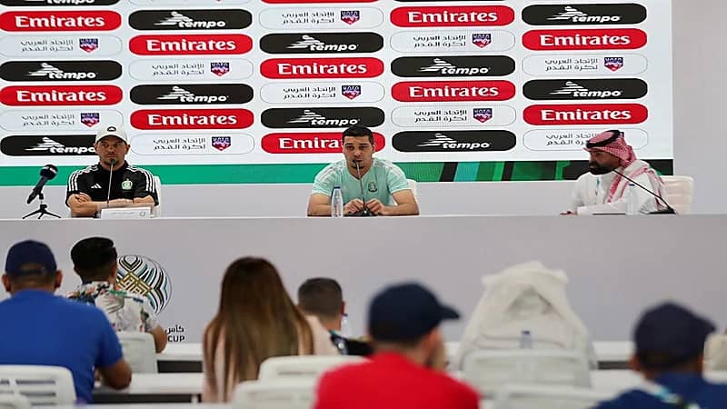 تغريم مدرب أهلي طرابلس بسبب حديثه بالمؤتمر الصحفي