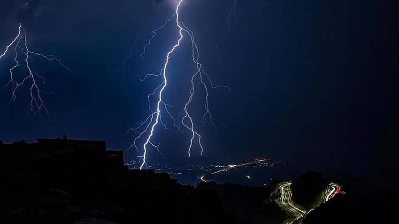 البرق يحتضن مرتفعات الهدا ..صور