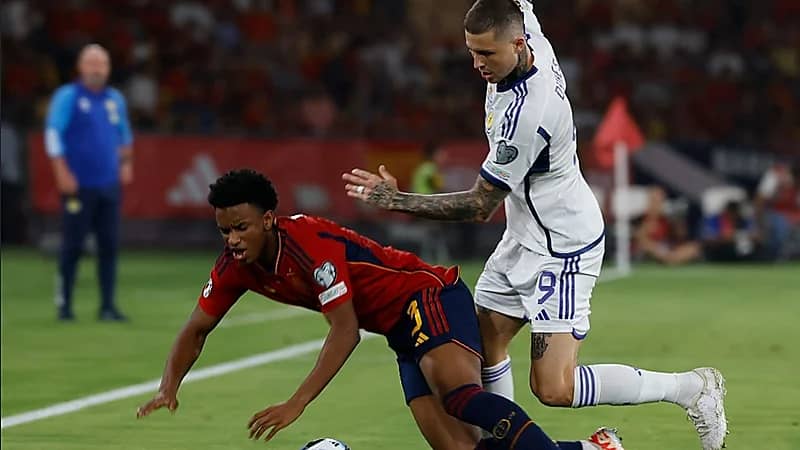 قبل الكلاسيكو..برشلونة يعلن إصابة لاعب جديد