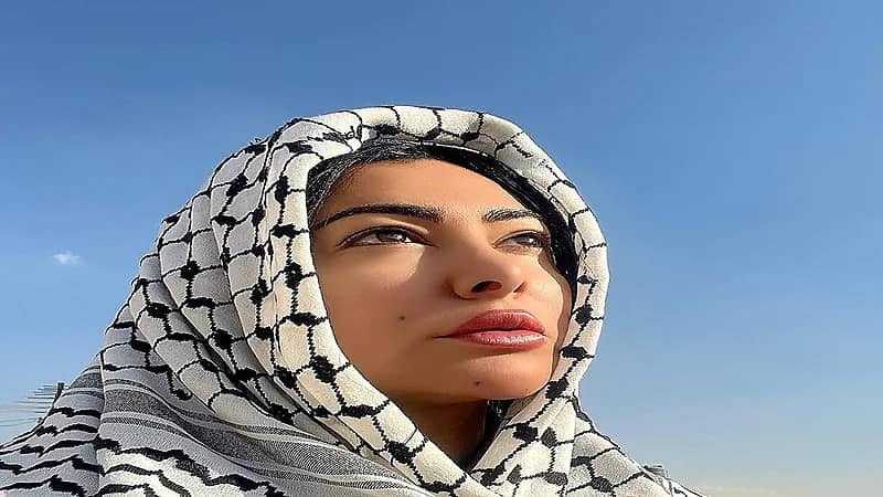 هكذا تفاعلت ميرهان حسين مع الأحداث في غزة..صور