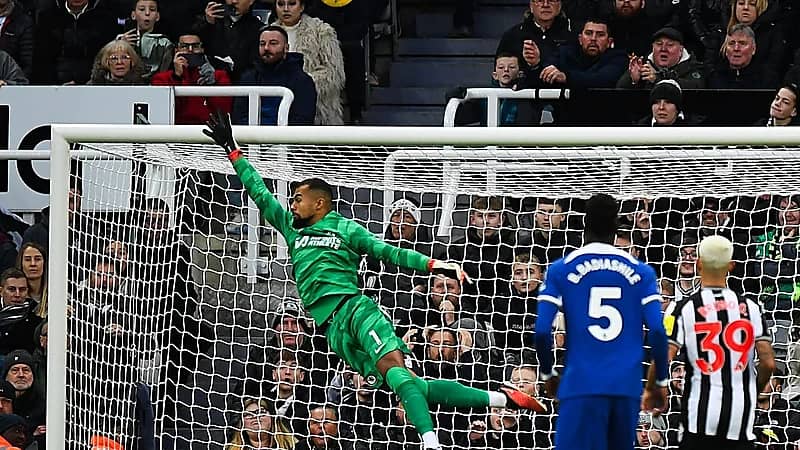 نيوكاسل يتغلب على تشيلسي برباعية