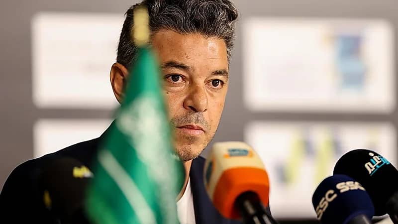 جاياردو يطالب الاتحاد بالتعاقد مع 5 لاعبين