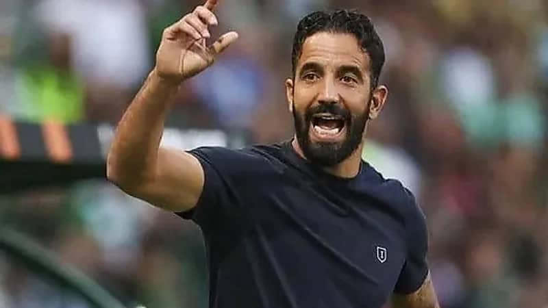 الكشف عن تفاصيل عرض ليفربول إلى أموريم