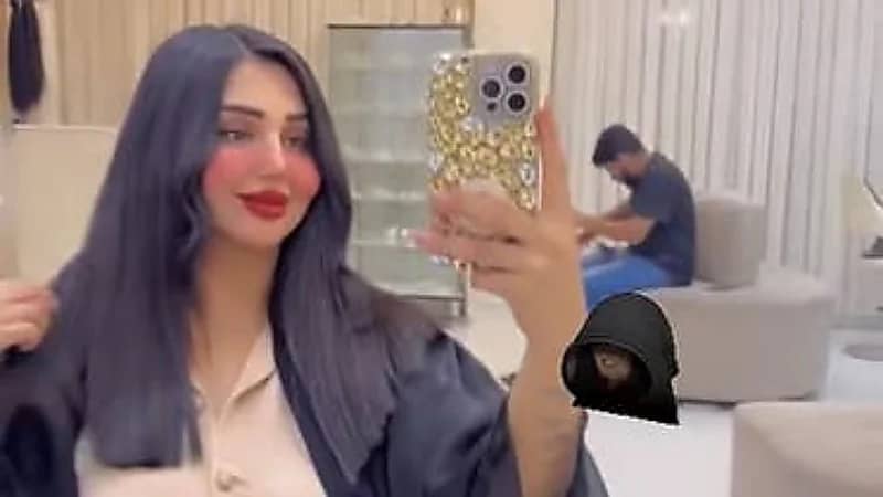 بصالون تجميل  ..  مقطع يوثق آخر ظهور للبلوغر أم فهد قبل قتلها  ..  فيديو
