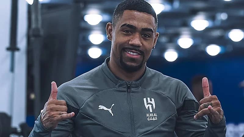 مالكوم يخضع لجلسة علاجية