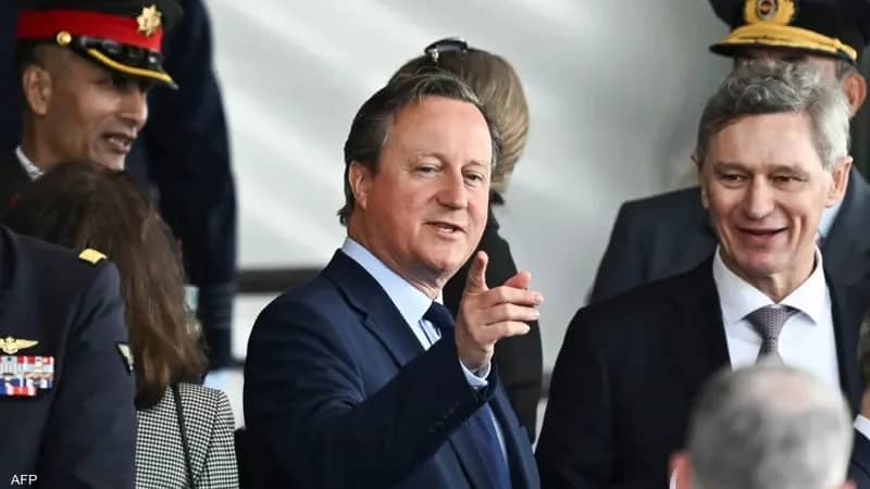 كاميرون يقع ضحية مكالمة مزيفة من شخص ادعى إنه رئيس دولة