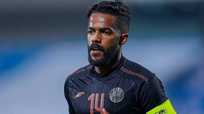 الرياض يُعلن رسميًا تعاقده مع نواف العابد  ..  فيديو