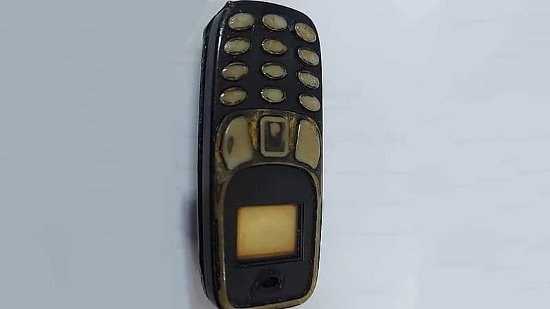 استخراج "هاتف" ظل في معدة مصري 5 شهور .. صور