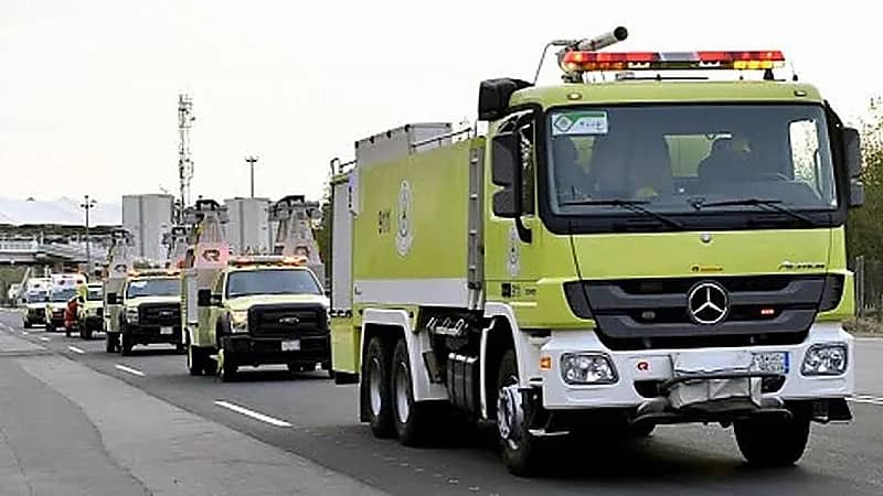 مدني جدة يباشر حادث اشتعال لحظي في محطة وقود .. فيديو