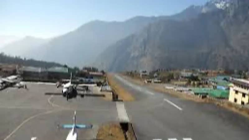 مضيفة طيران تكشف أكثر المطارات خطورة في العالم