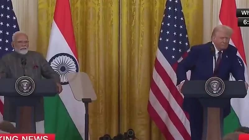 ترامب لصحفي هندي: لا استطيع أن افهم كلمة واحدة مما تقوله ..فيديو