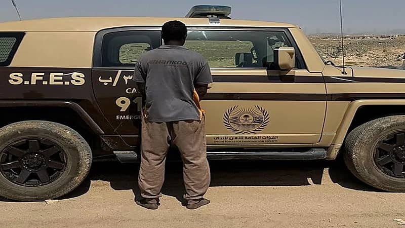 ضبط مواطن ومقيم لمخالفتهما نظام البيئة