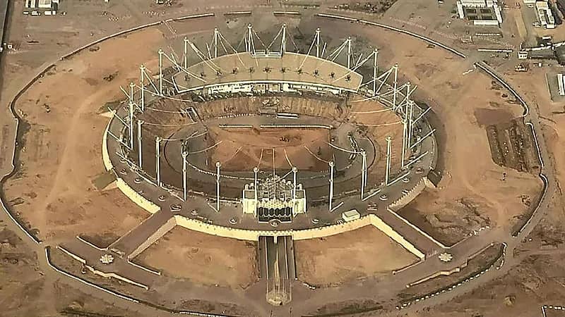 تطورات متسارعة في استاد مدينة الملك فهد الرياضية