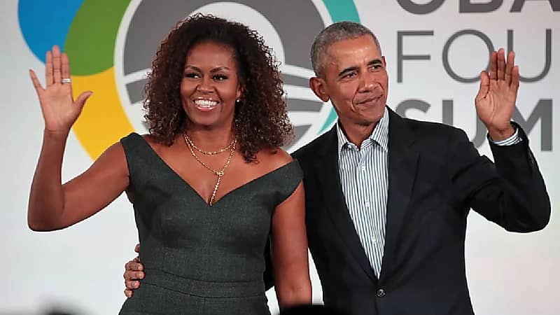 ميشيل أوباما تكشف سبب انتشار شائعات طلاقها من زوجها